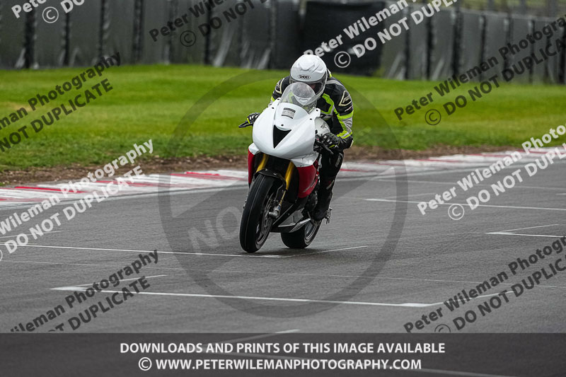donington no limits trackday;donington park photographs;donington trackday photographs;estoril;event digital images;motorbikes;no limits;no limits trackdays;peter wileman photography;portugal;trackday;trackday digital images;trackday photos